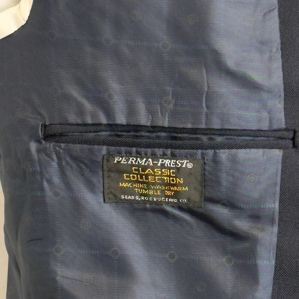 Vintage Perma-Prest Classic Collection Navy Blue Blazer Mens 40R Gold Buttons